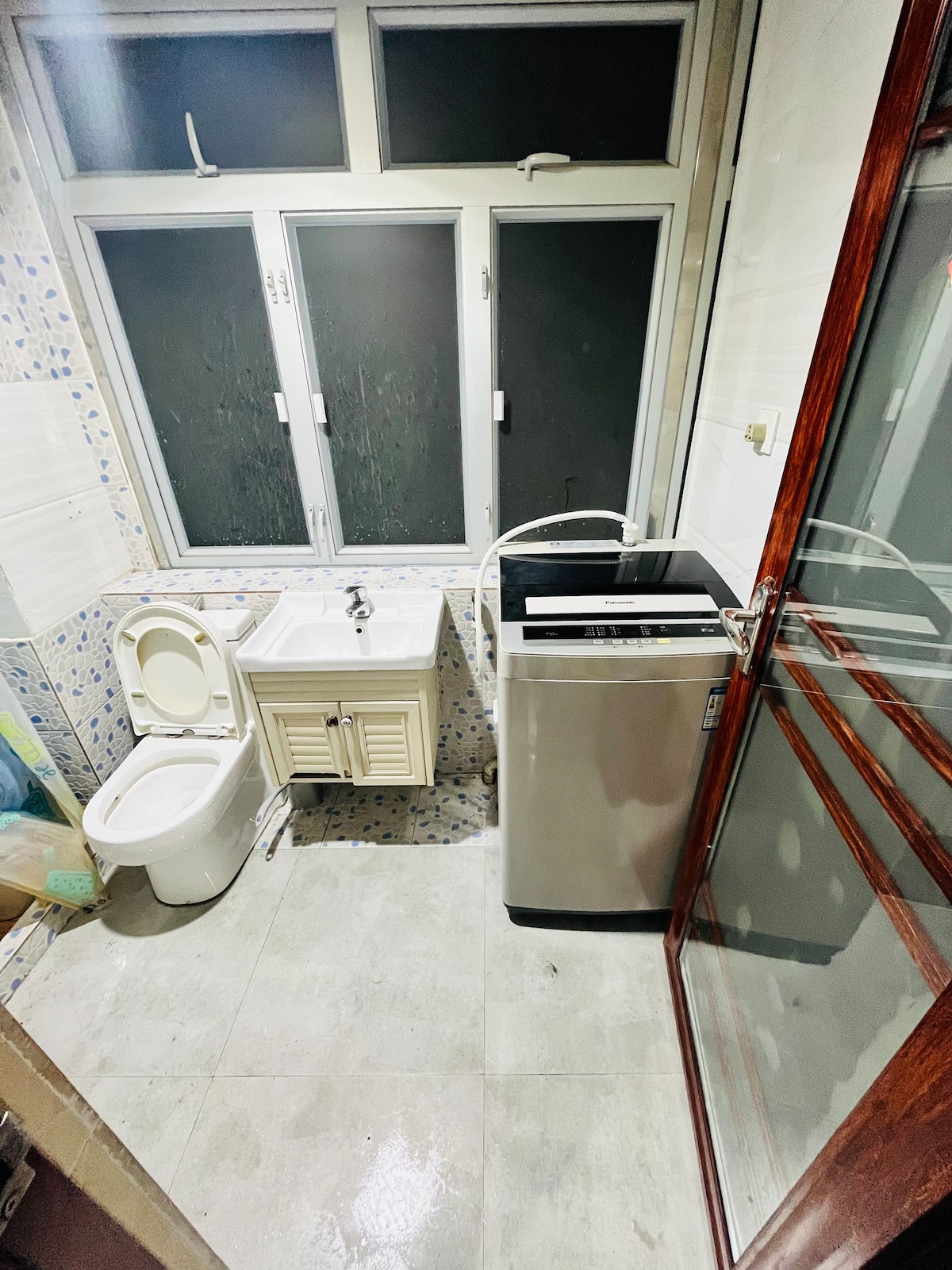 Studio type flat/ with rooftop (5f no lift)