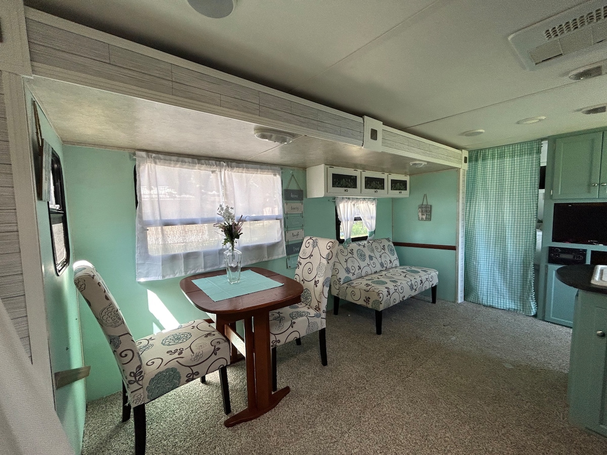 Comfy, beautiful and clean RV