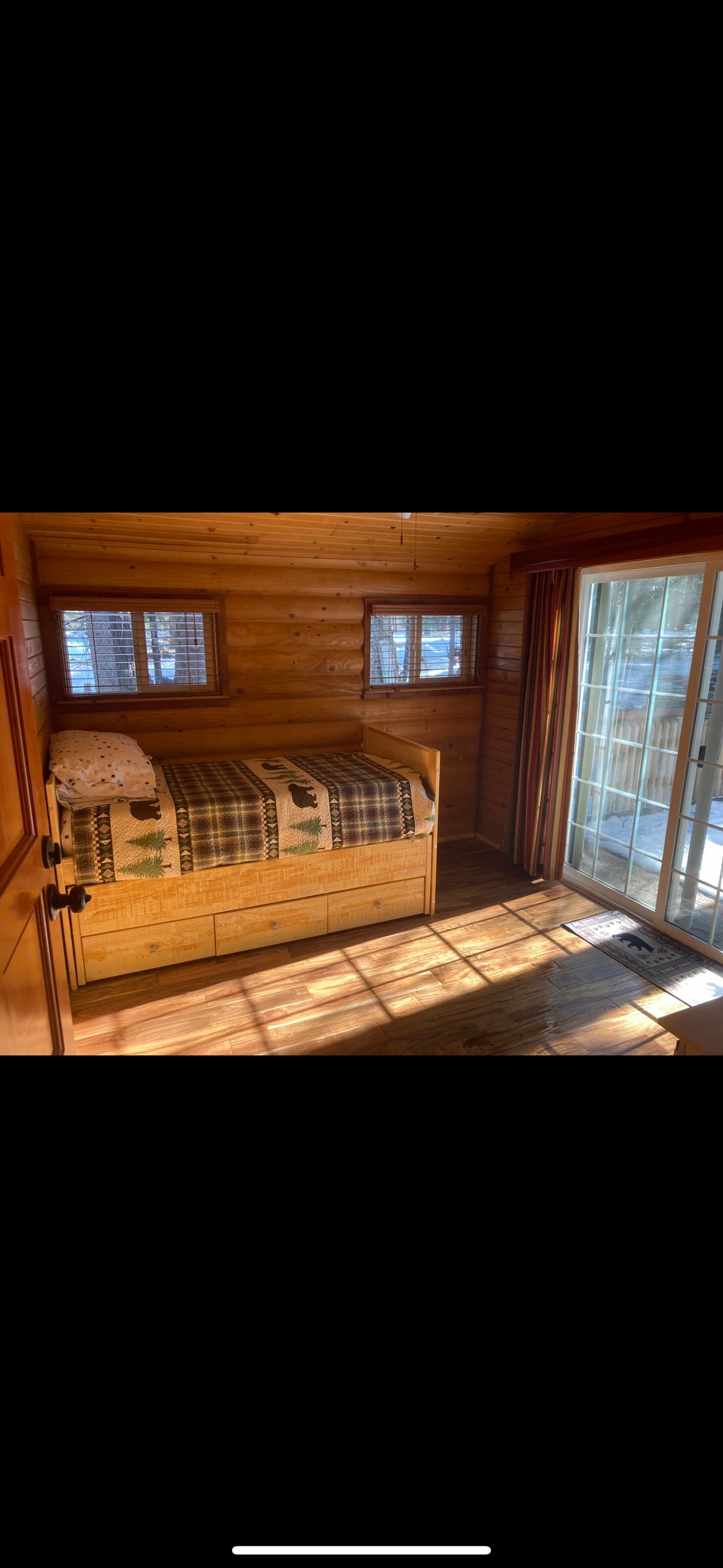 4 bedroom Cabin close to Lassen