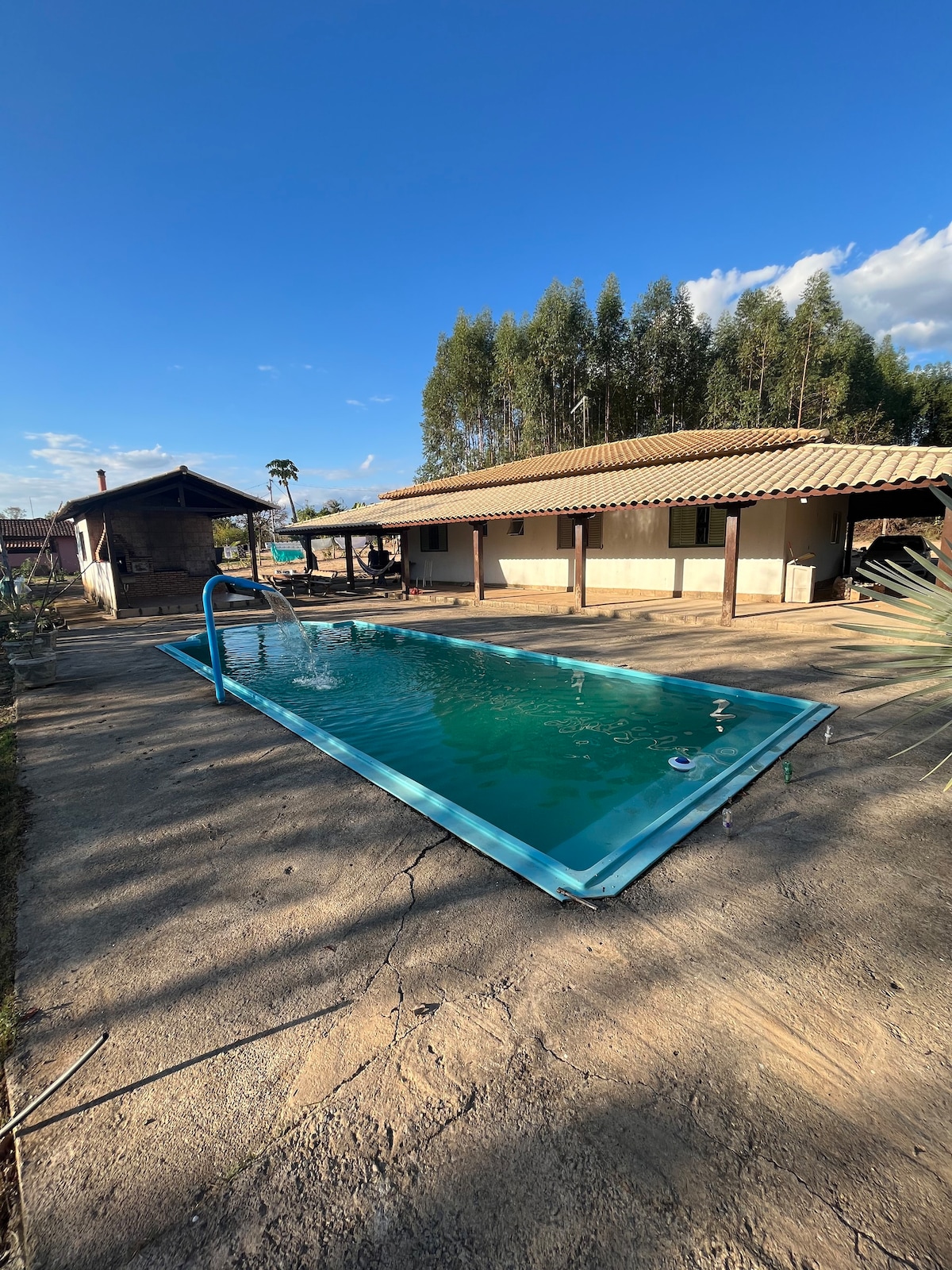 Rancho para pesca e descanço familiar