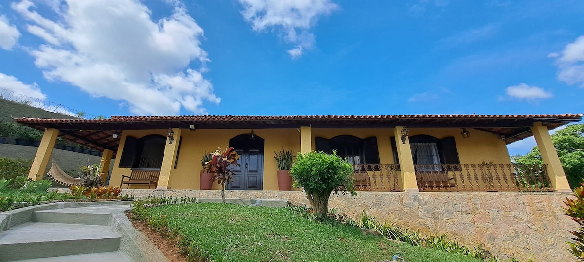 Aconchego Amarelo Paraíba do Sul