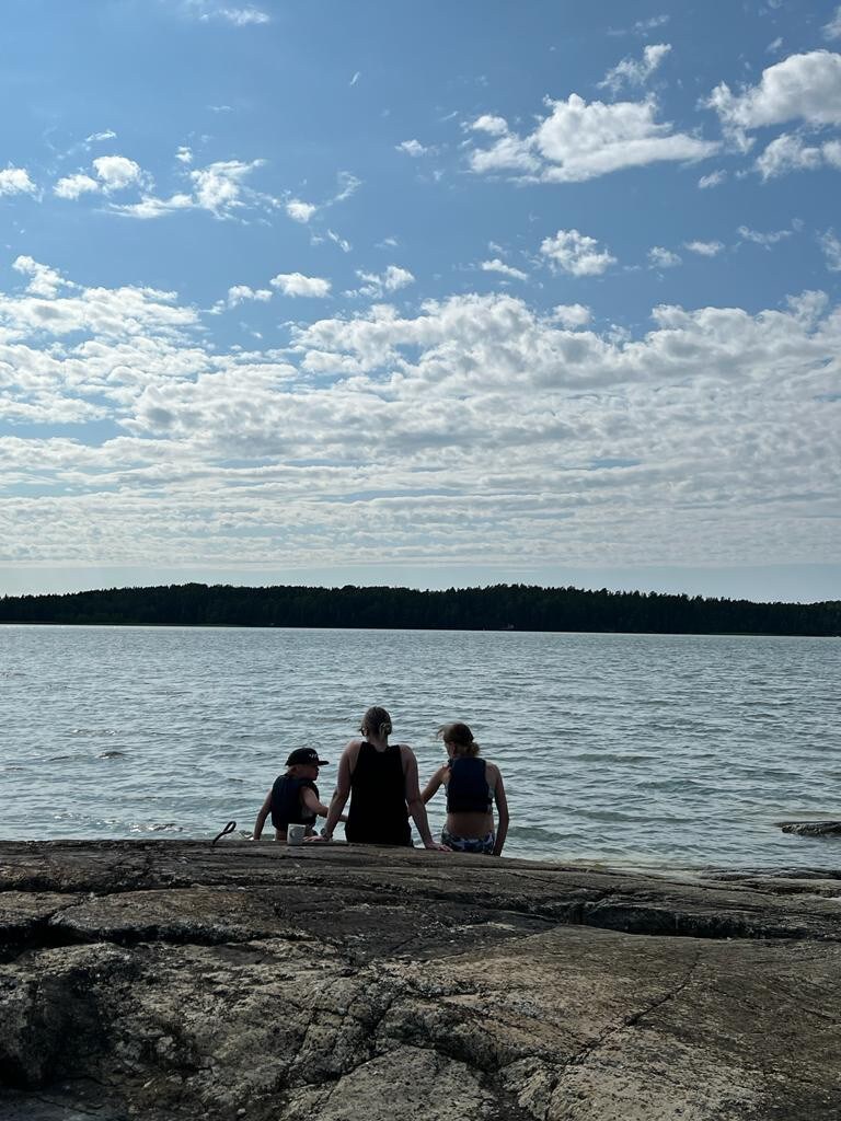 Mökki saaressa Turun Ruissalossa