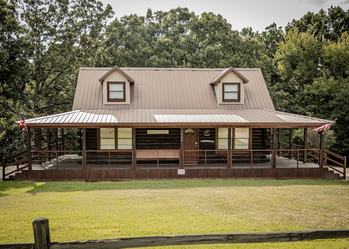 Log Cabin at Sardis Lake