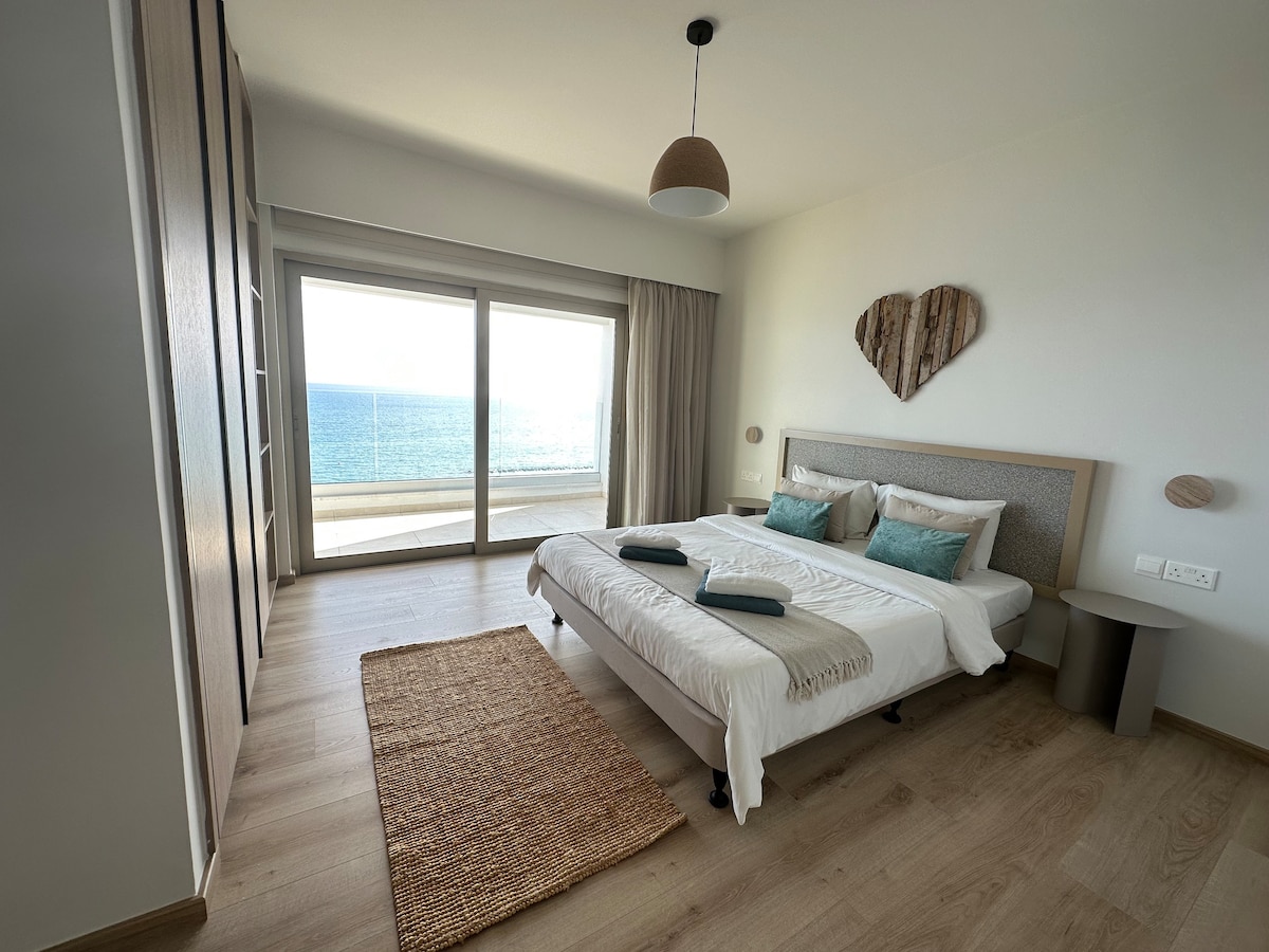 3BR lux seaview apartment Shakti