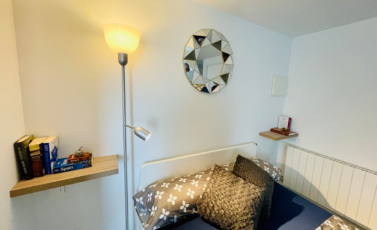 舒适的单间公寓：私人入口、1张床位、浴室和厨房