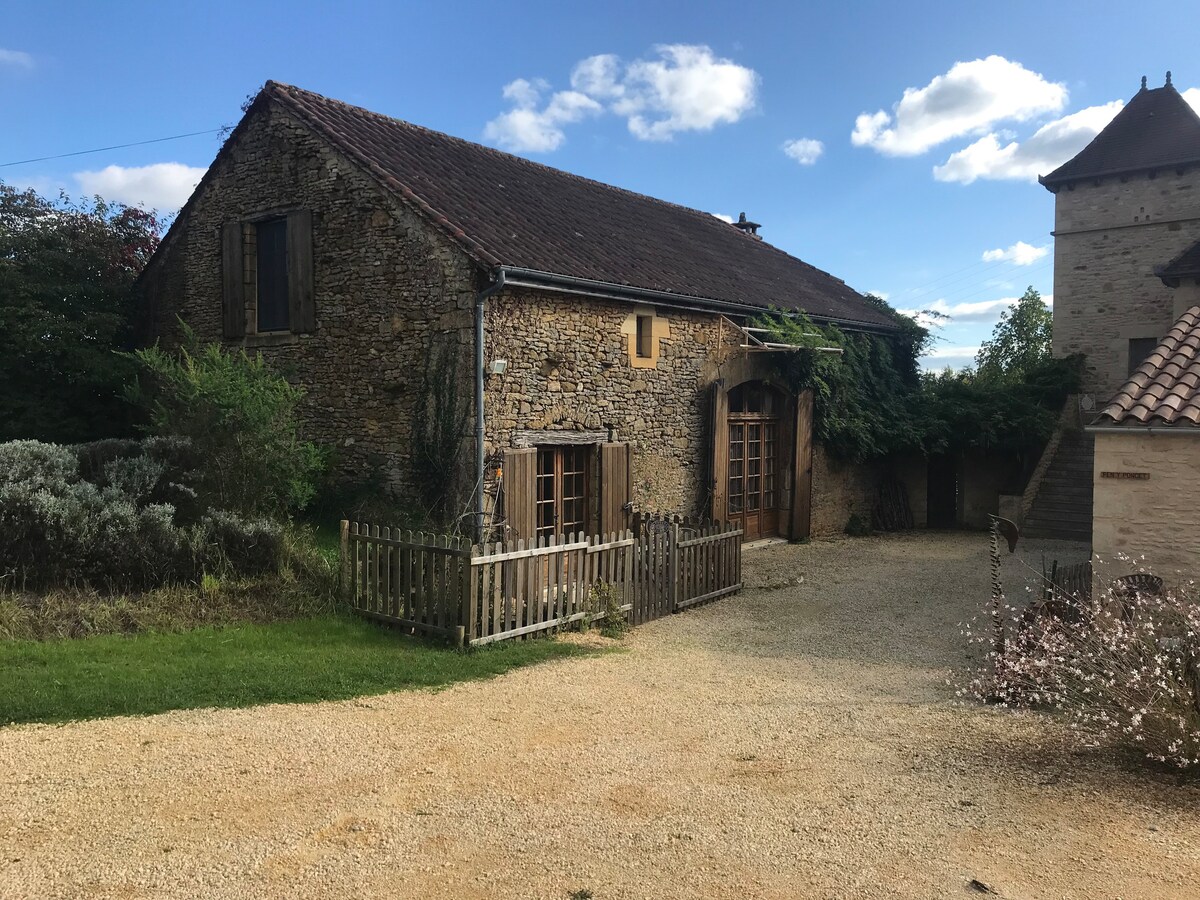 Superb detached Barn conversion, tranquil location