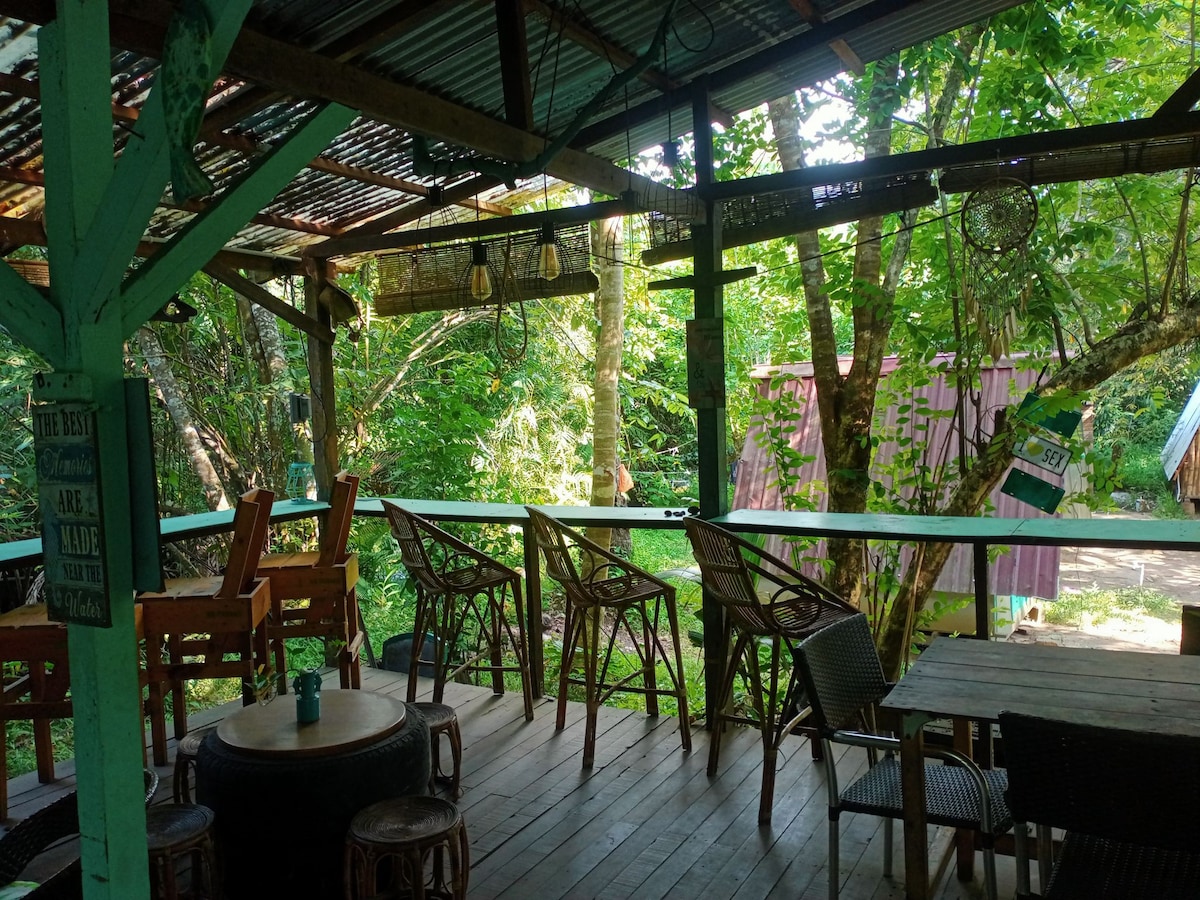 Nature 's Haven, Eco Jungle Lodge