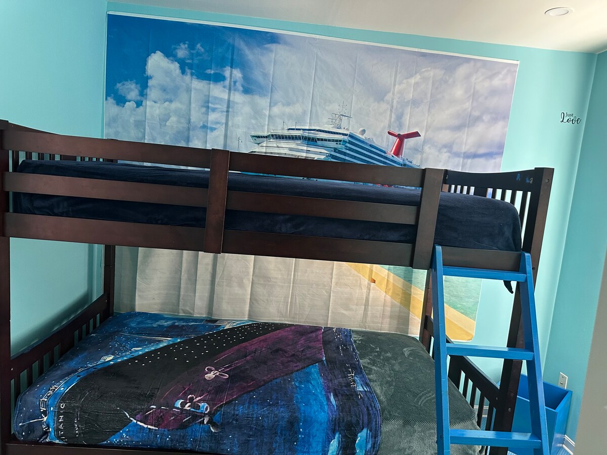Live ExPERIENCE TiTANIC BED