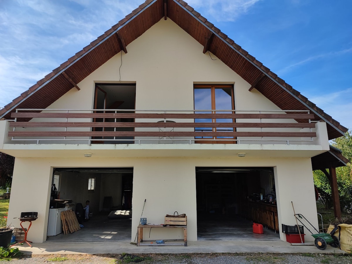 appartement dans une maison de campagne