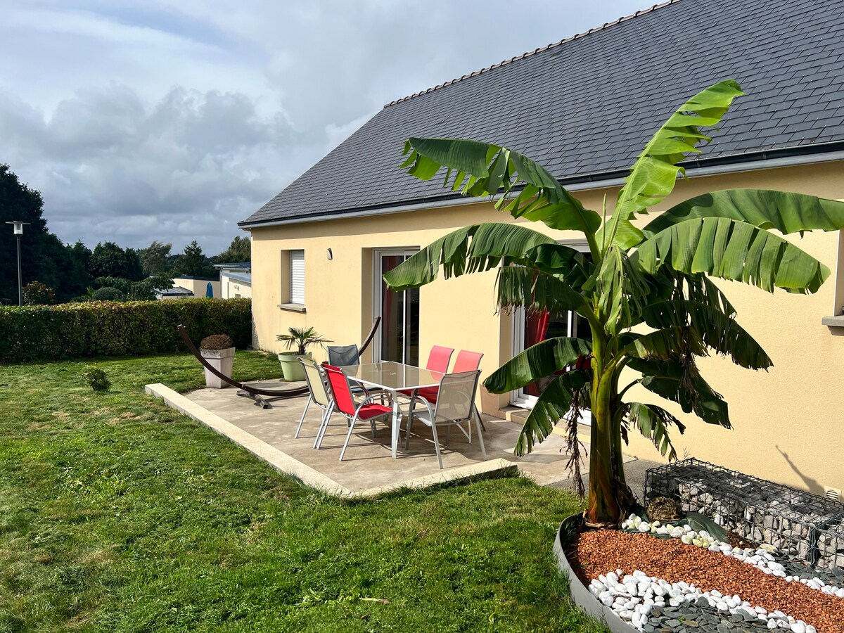 Maison avec jardin en centre Finistère