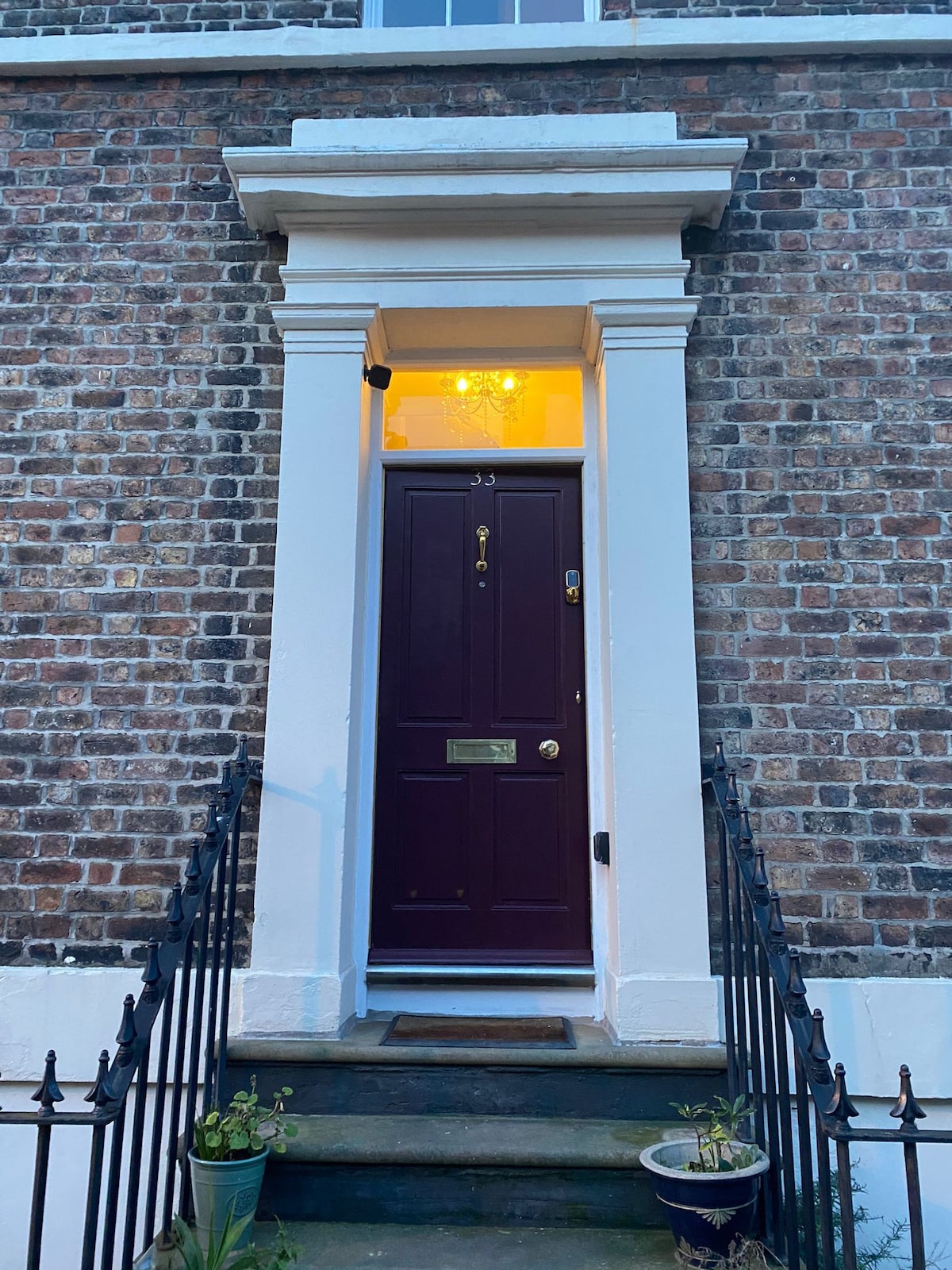 Historic Central Georgian Townhouse by Hope Street