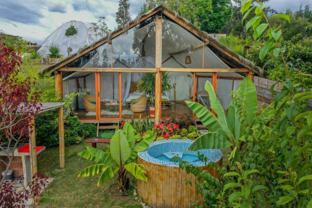 Glamping Deluxe, near airport