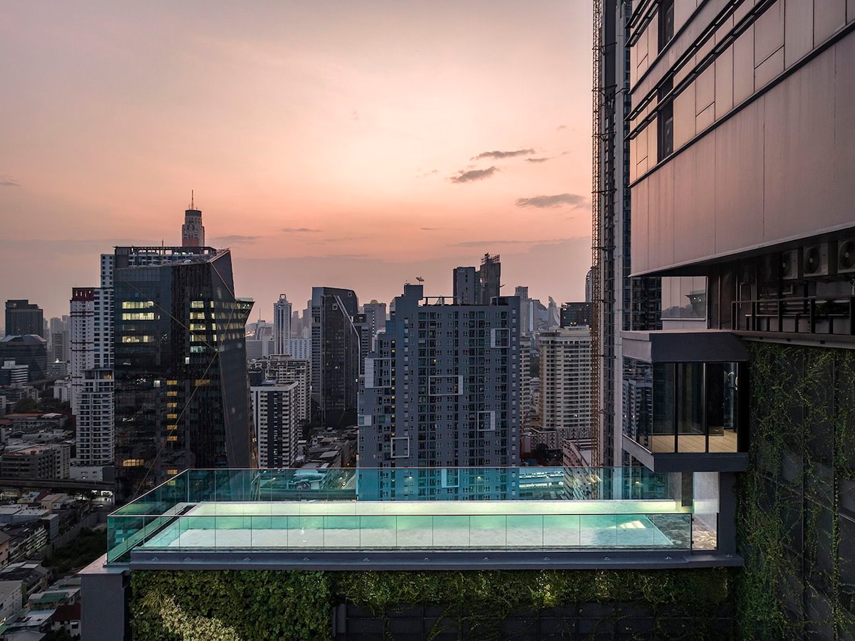 Central World& Siam Center/Sky Pool/ Luxury Condo