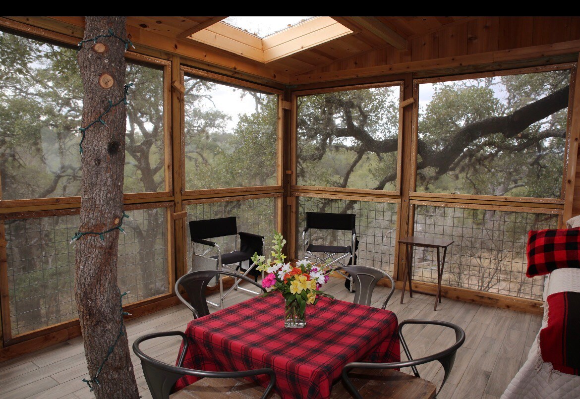 Hill Country Treehouse