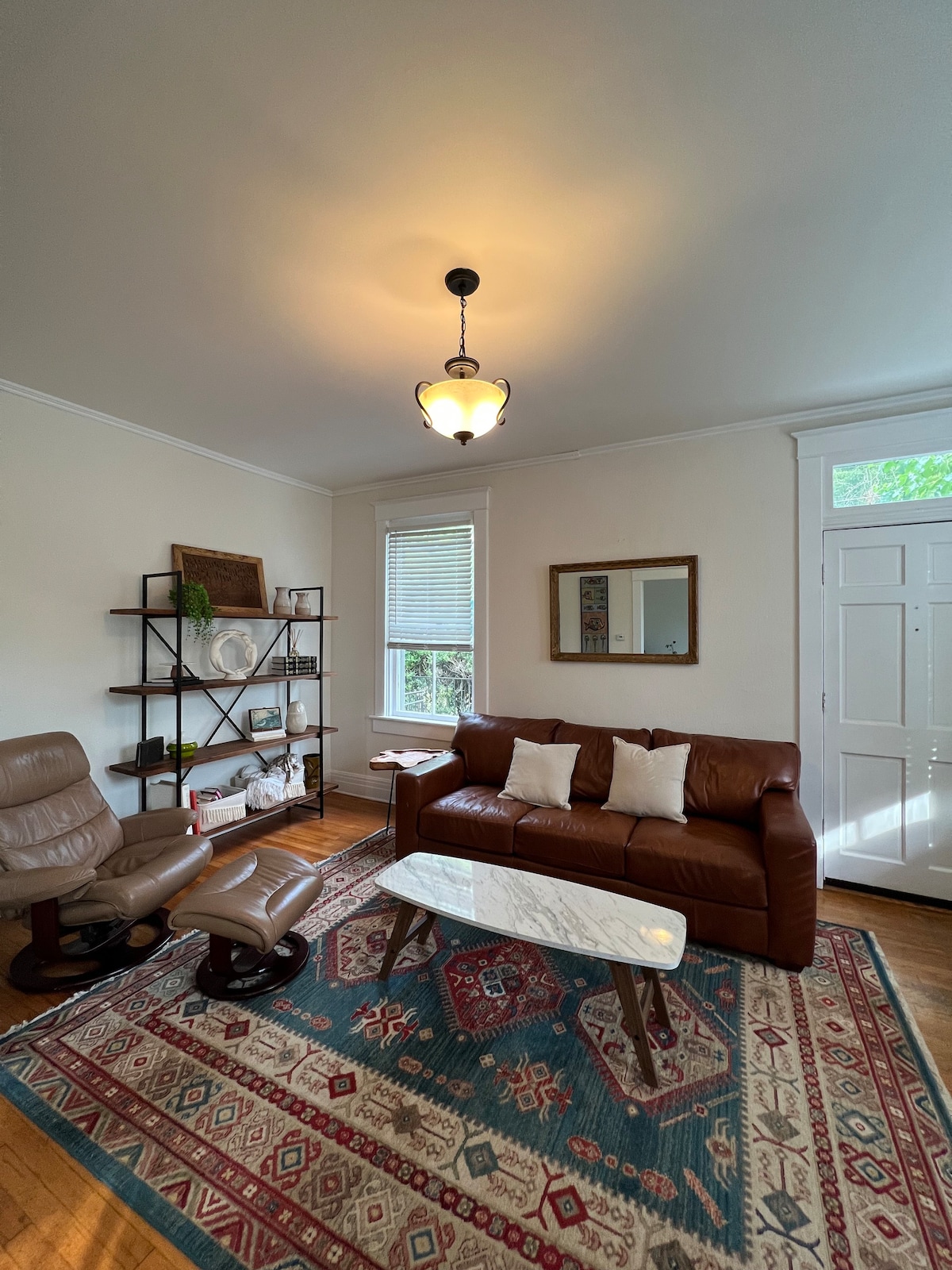Charming LYH Home-Walkable in Historical area