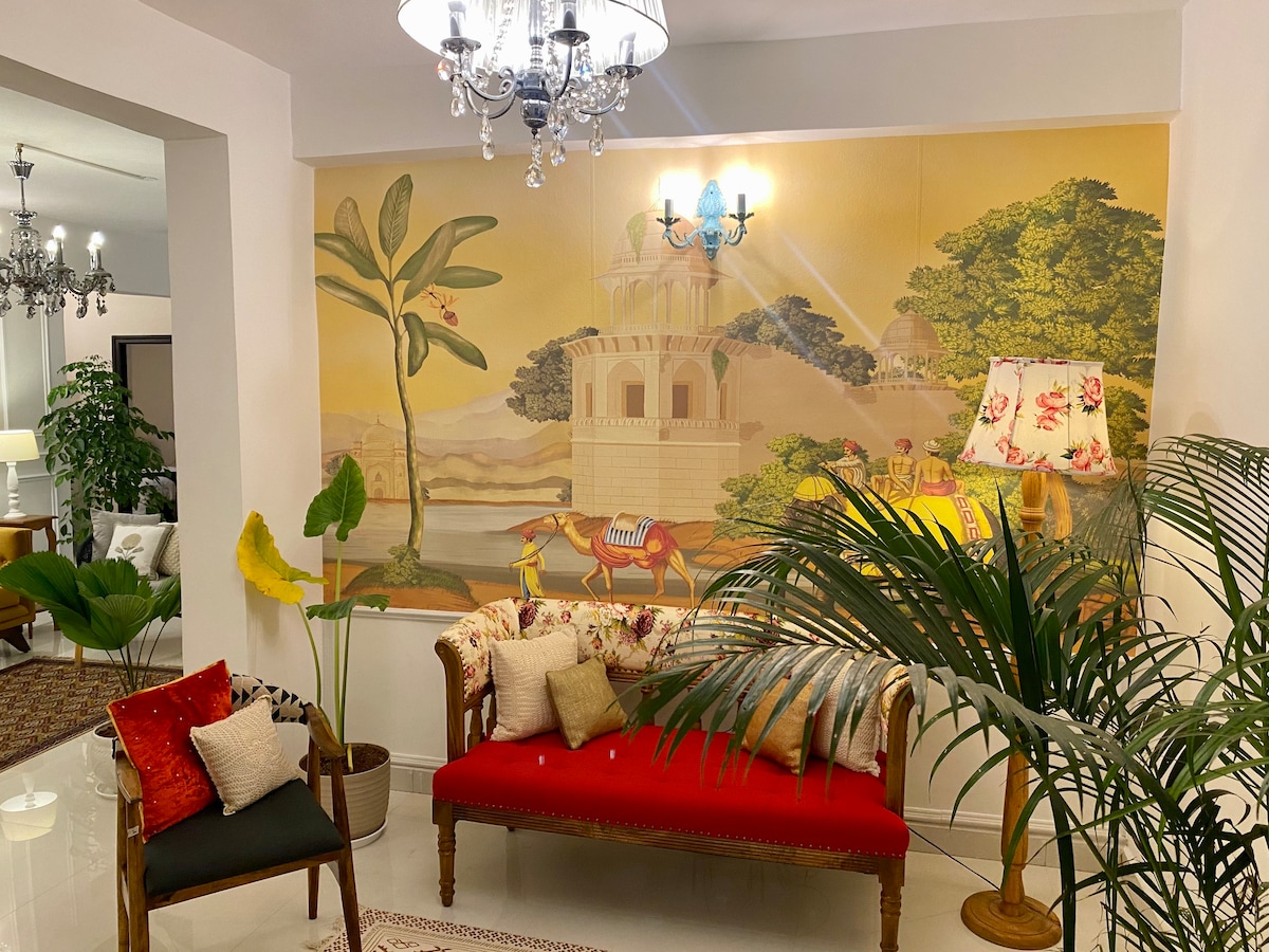 Asteria room: Luxurious getaway in Banjara Hills