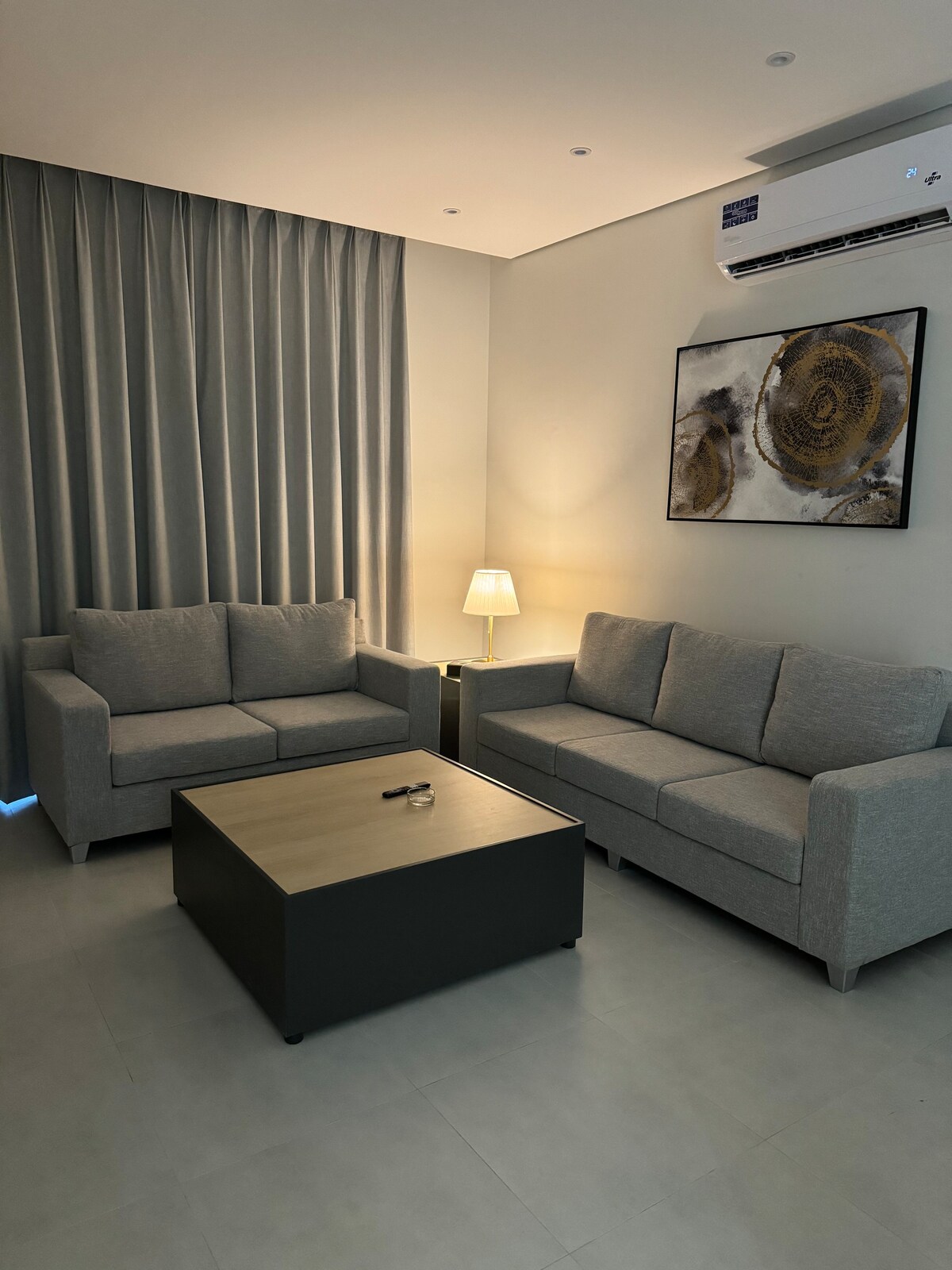 Luxurious apartment-3F
