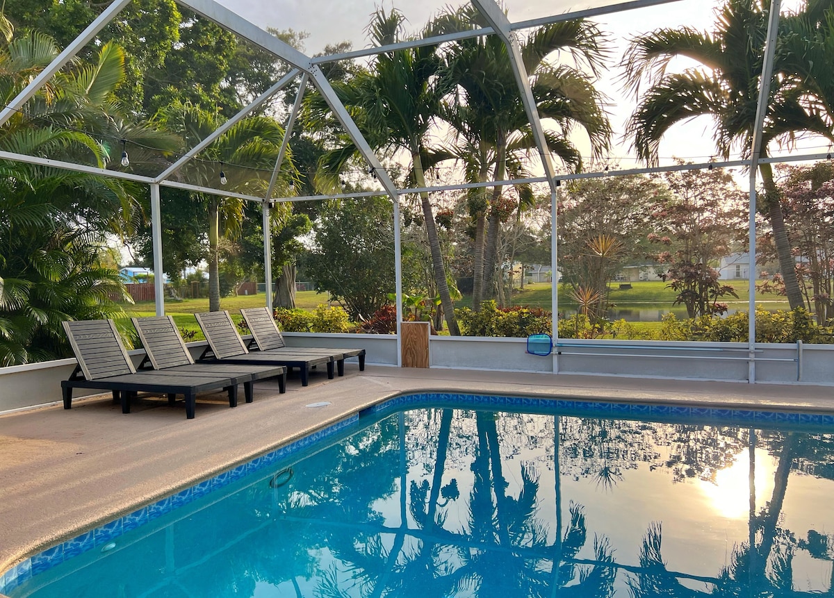 Get Lucie - Newly Renovated Poolside Oasis