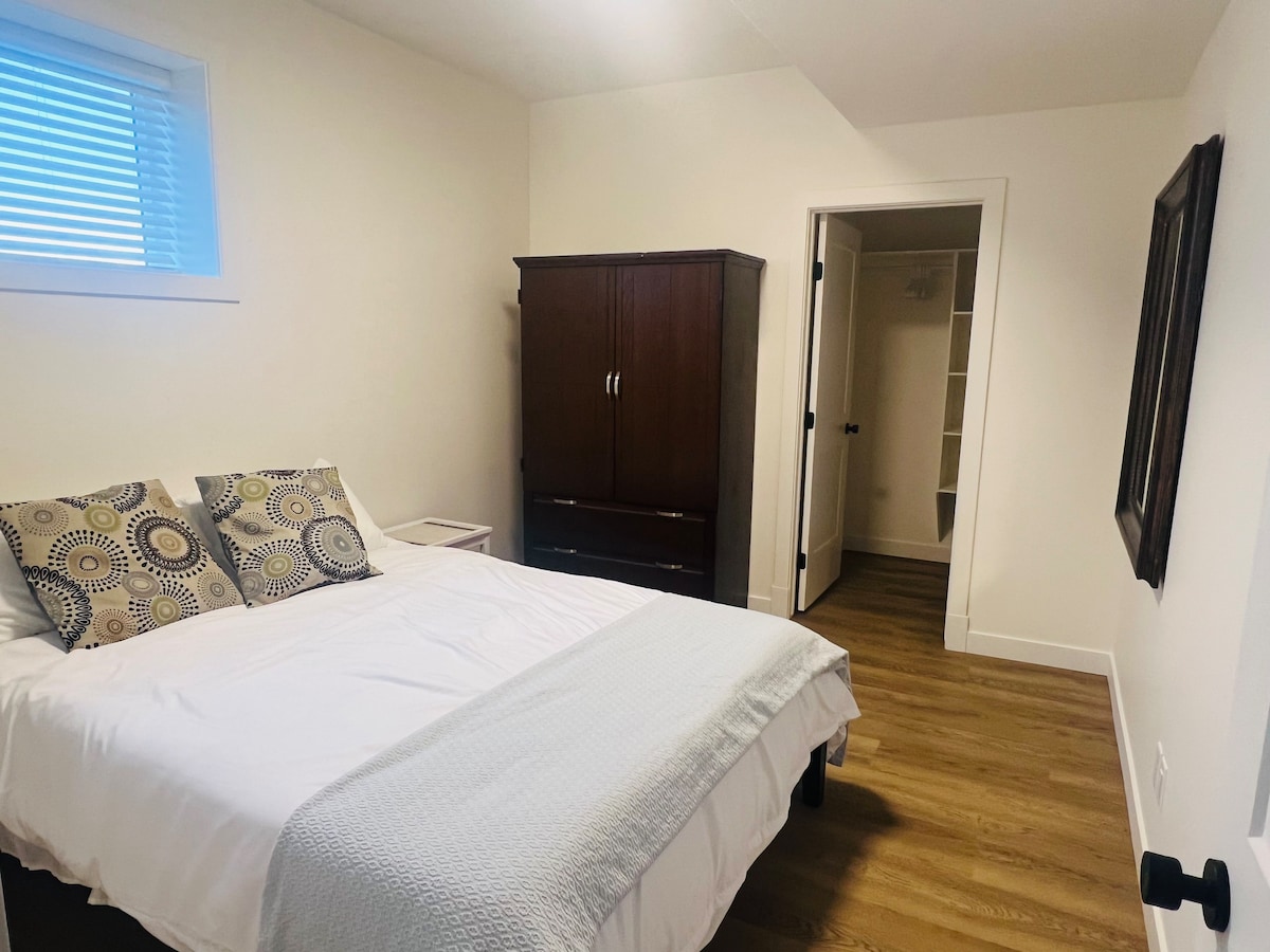 Brand new executive 2 bed suite