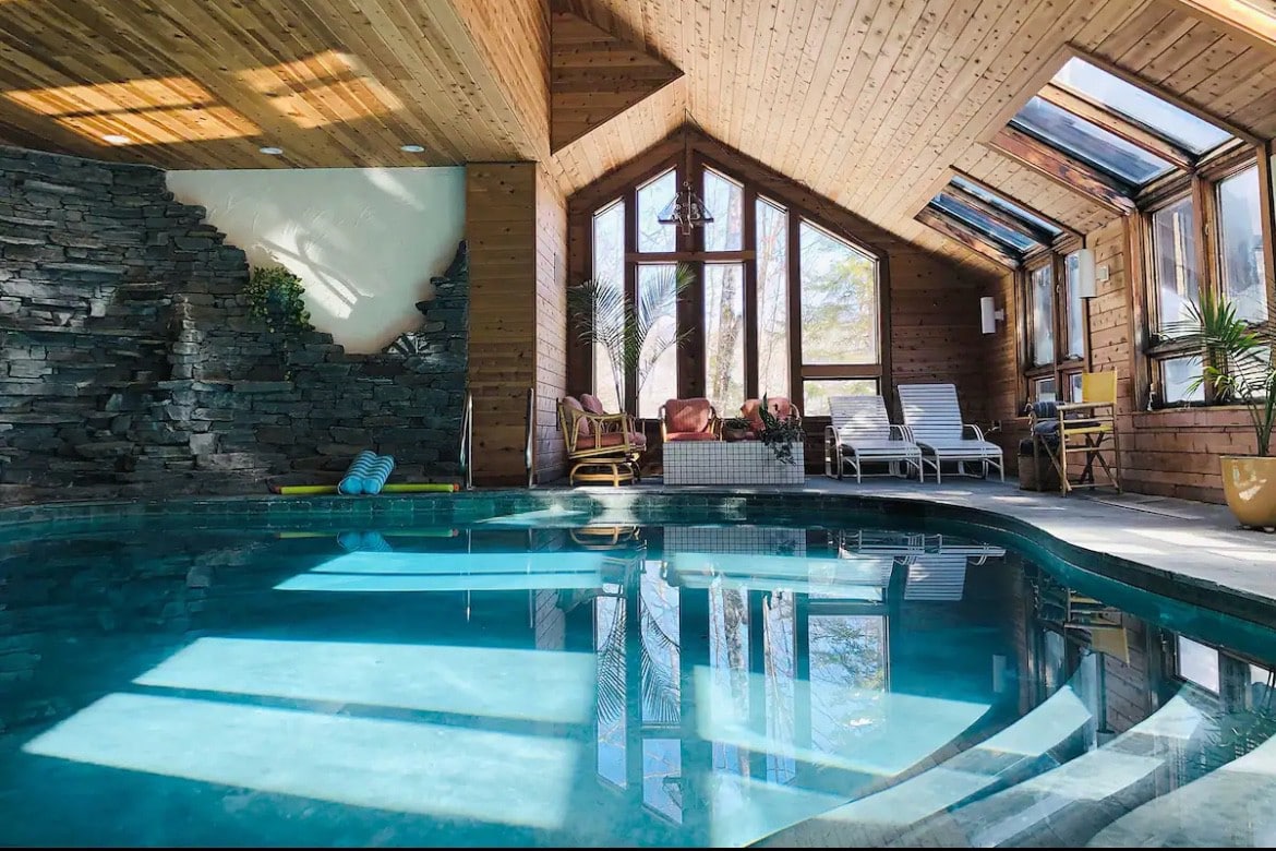 Secluded chalet w/ private pool