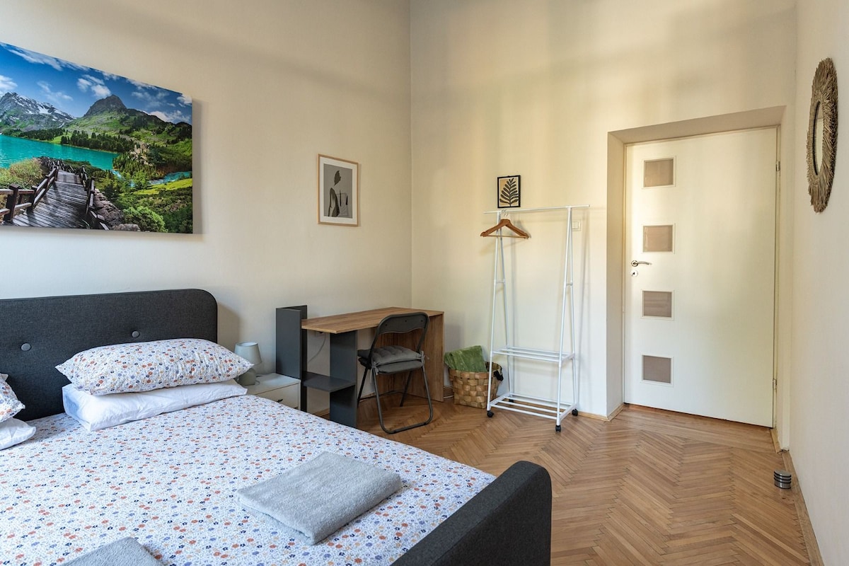 Apartament cu vedere la Parc!