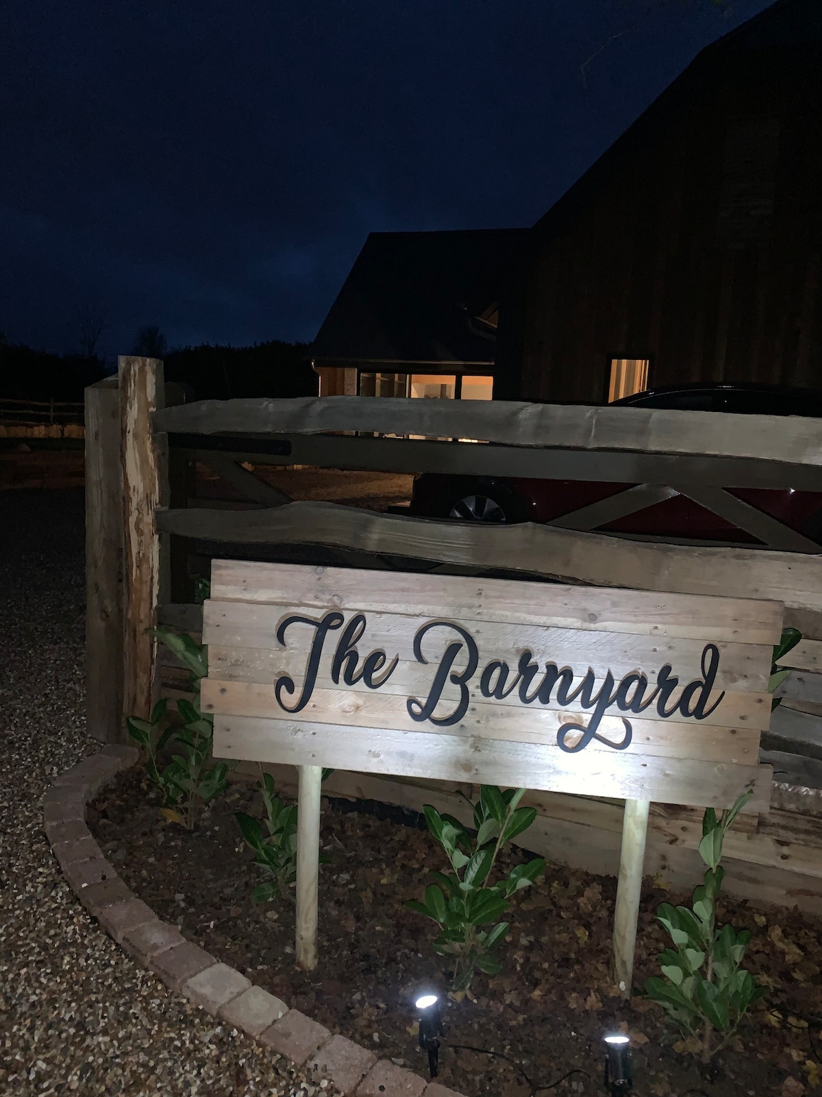The Barnyard 2-4 guests