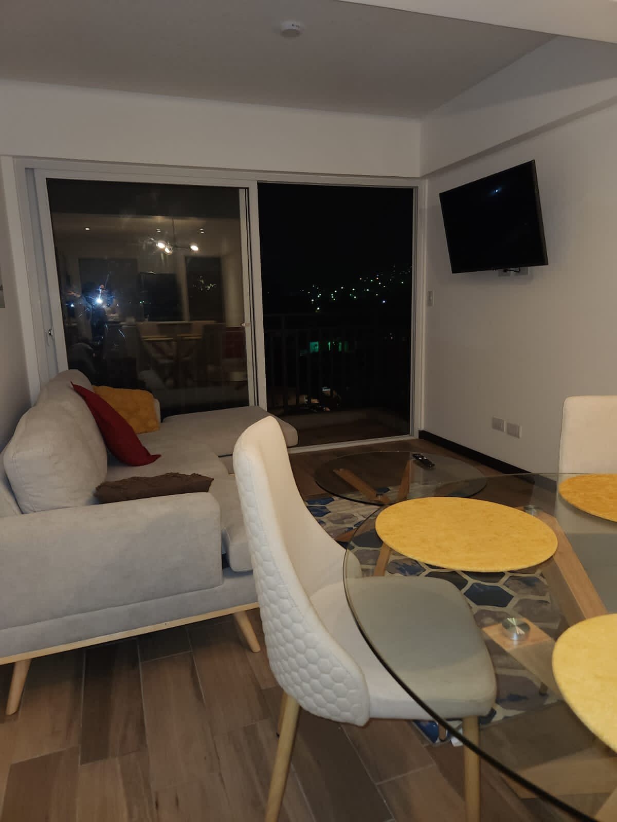 Apartamento En  Edificio Torre La Floresta, Xela