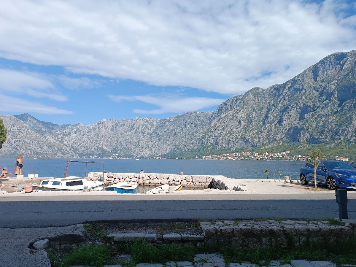 Apartment with amazing view at Kotor Prcanj.