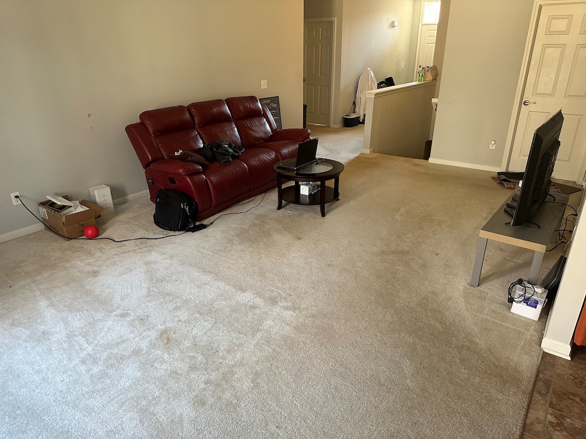 Awesome Basement room in house.