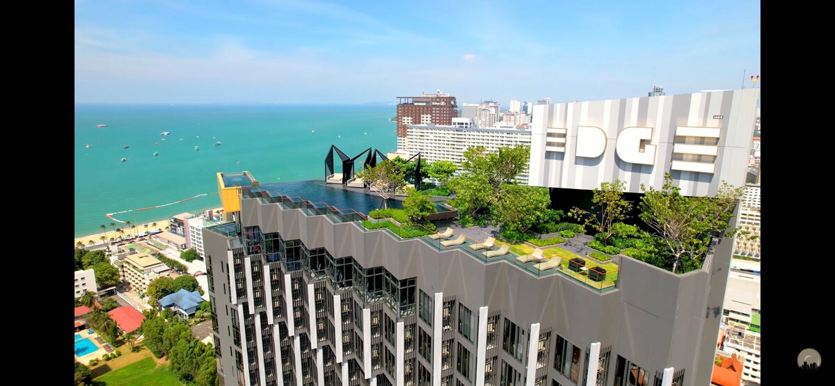 EDGE Central Pattaya Luxury Seaview