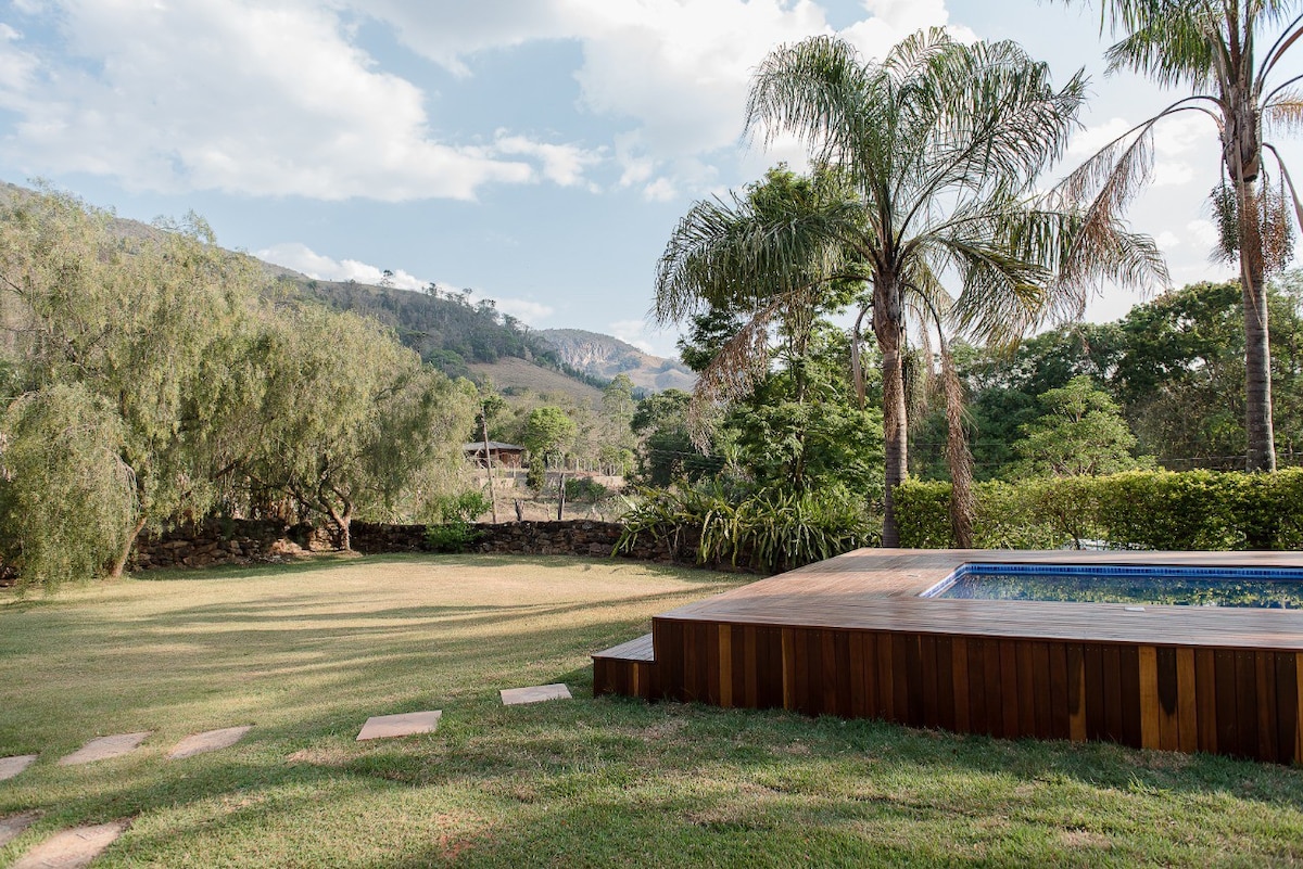 Casa de Campo À dois passos do Paraíso