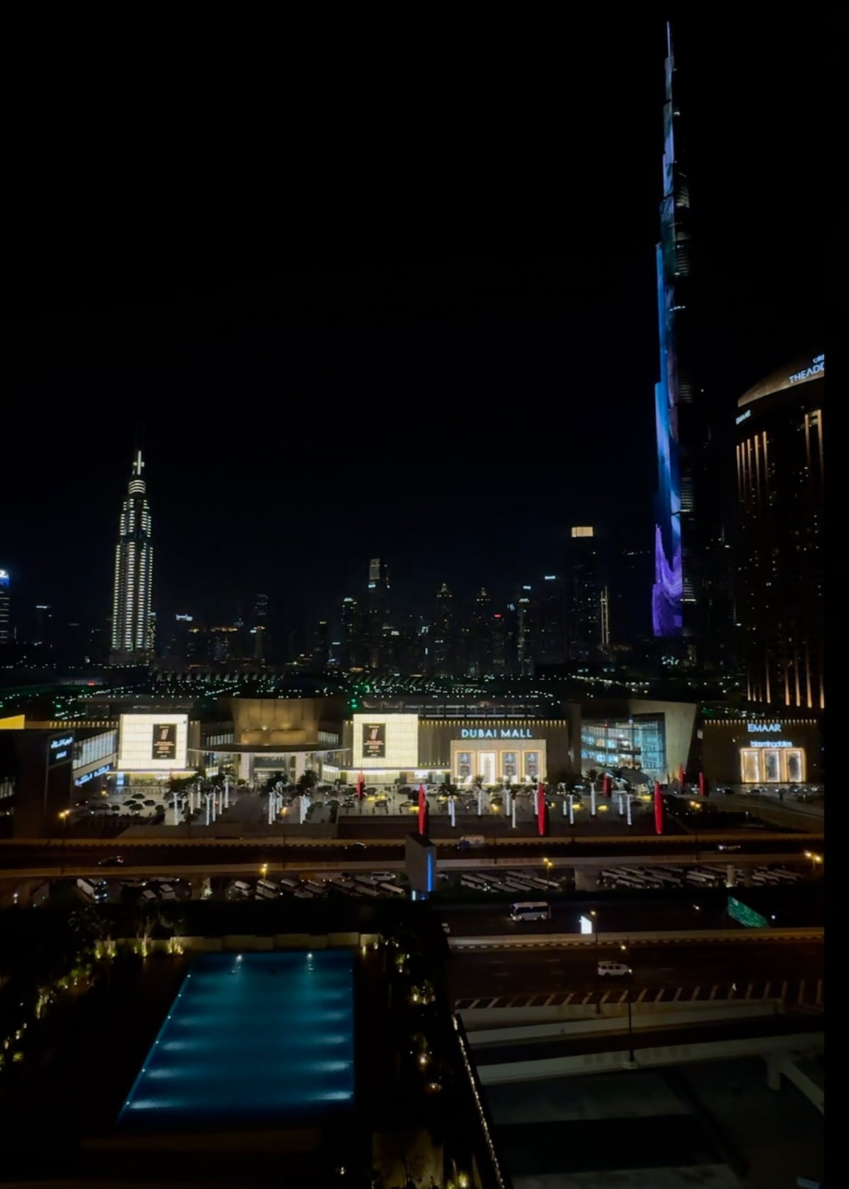 Elite Escape - 3 BHK Burj View & Dubai Mall Access