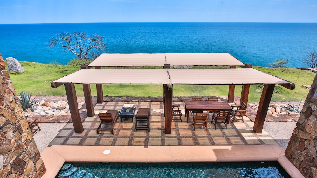 Stunning Cliffside Villa!  Beach- Resort access!