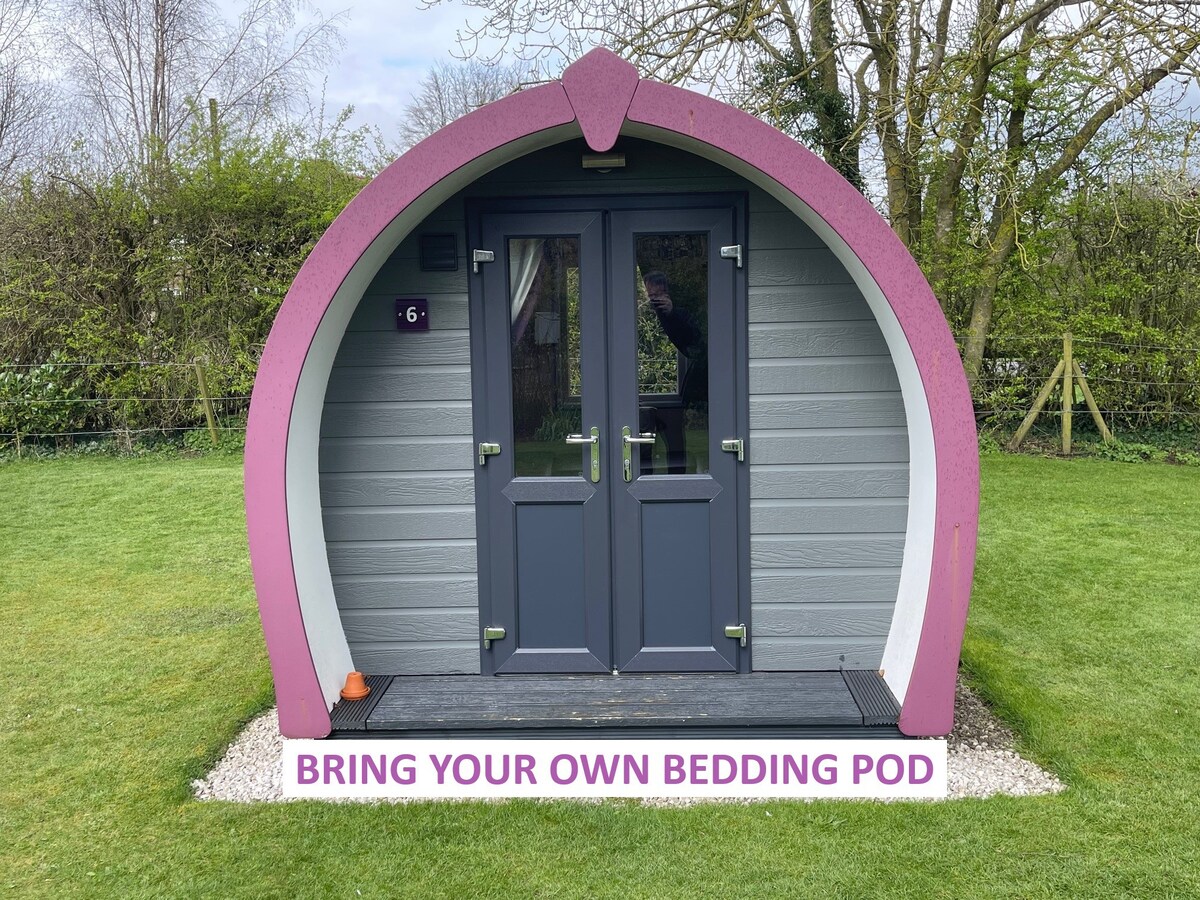 A beautiful Glamping Pod, BRING OWN Bedding Pod 6