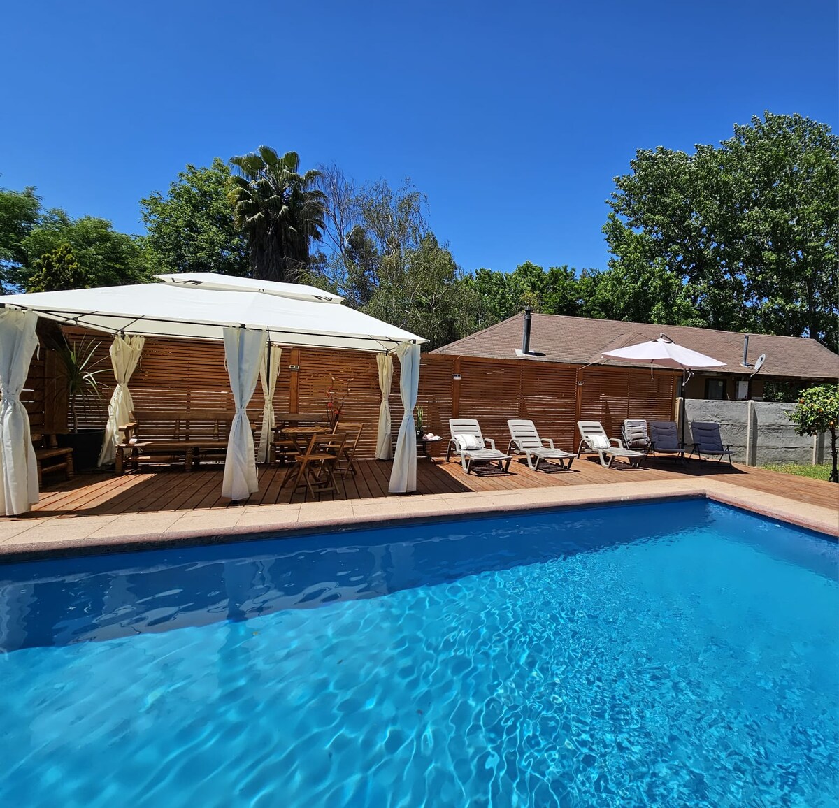 2 habitaciones con piscina- casa en san fernando