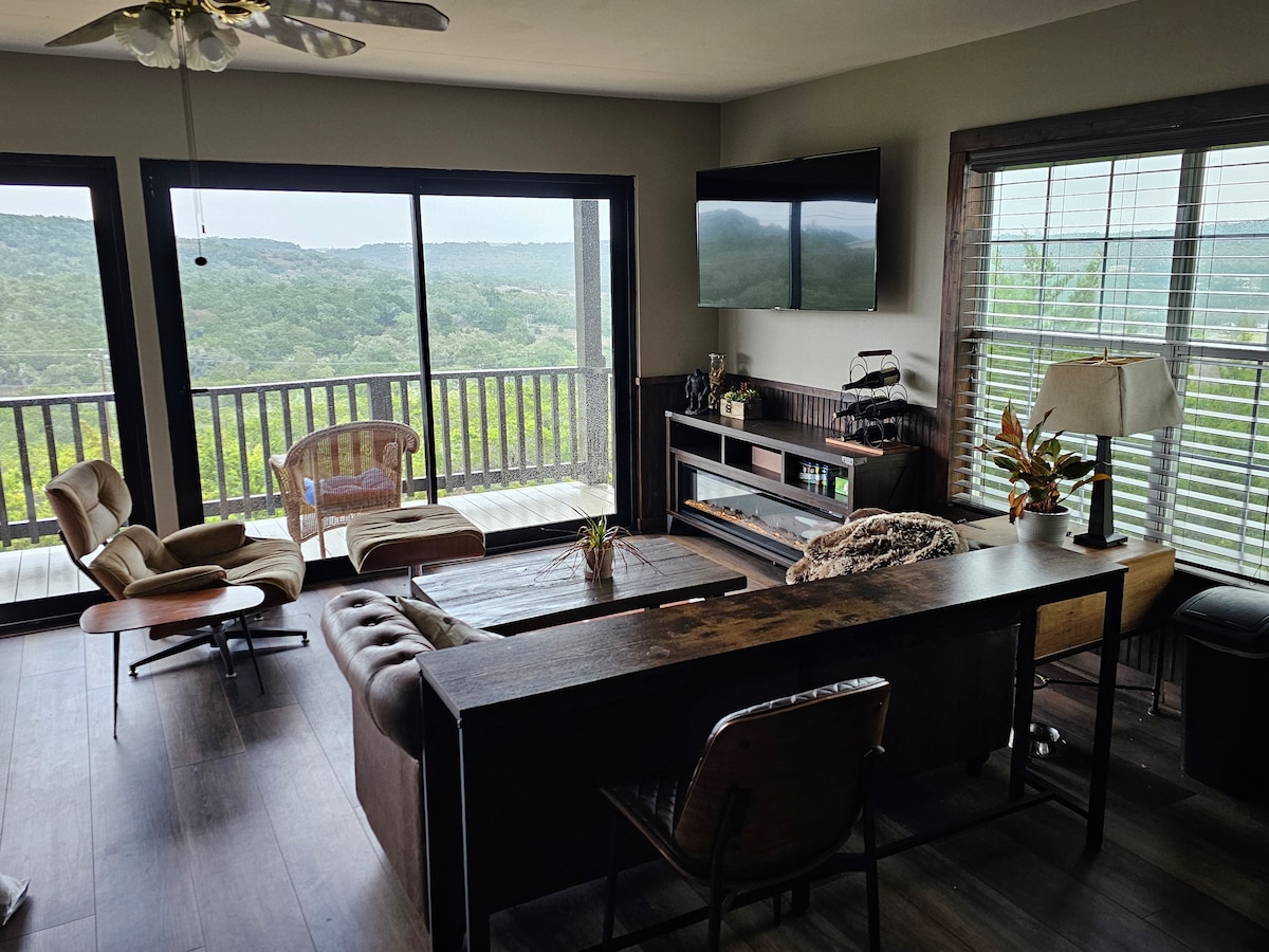 La Lomita Cabin at Eagle's Nest