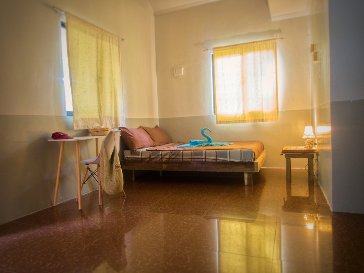 family loft studio villa, WI-FI, Hotshower, Aircon