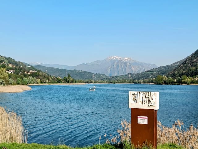Ranzanico Lago的民宿