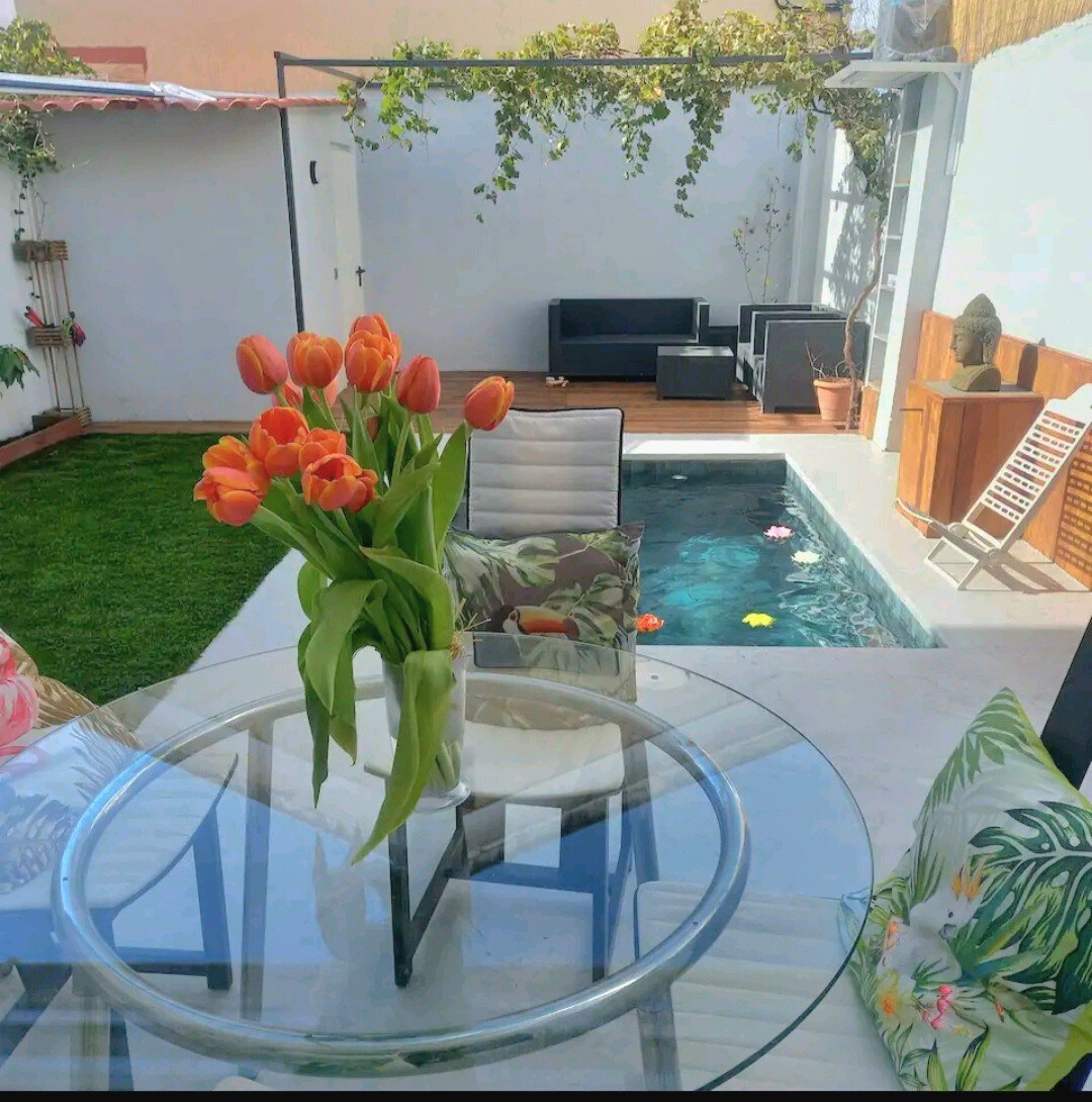 2bd house in Madrid City. Private swimming pool