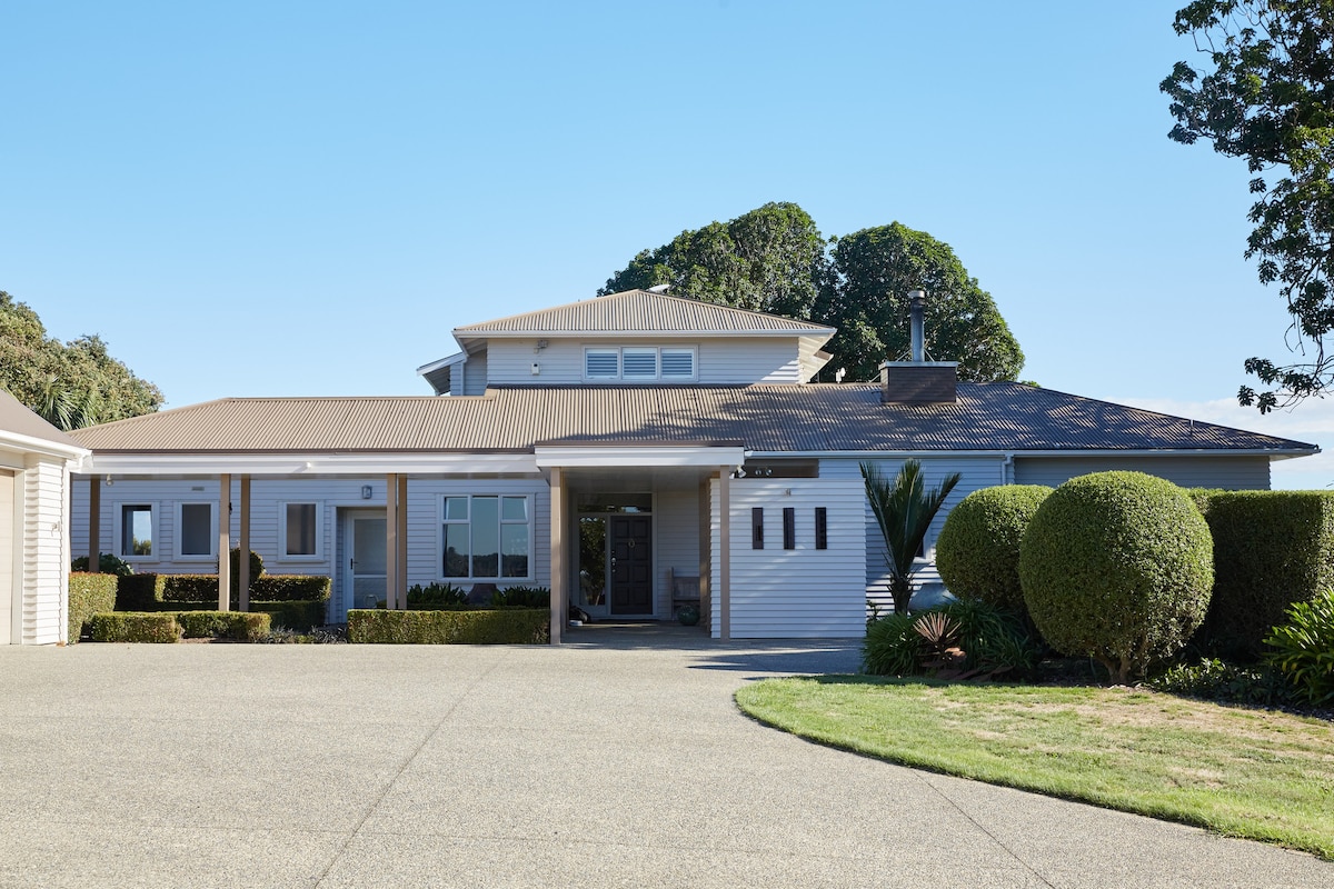 Pohutukawa Point Estate Homestead