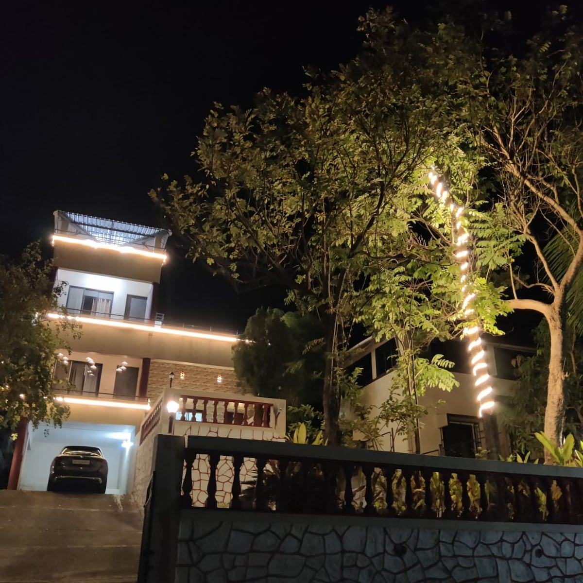 Spacious 3 BHK Villa with Private Lawn & Terraces