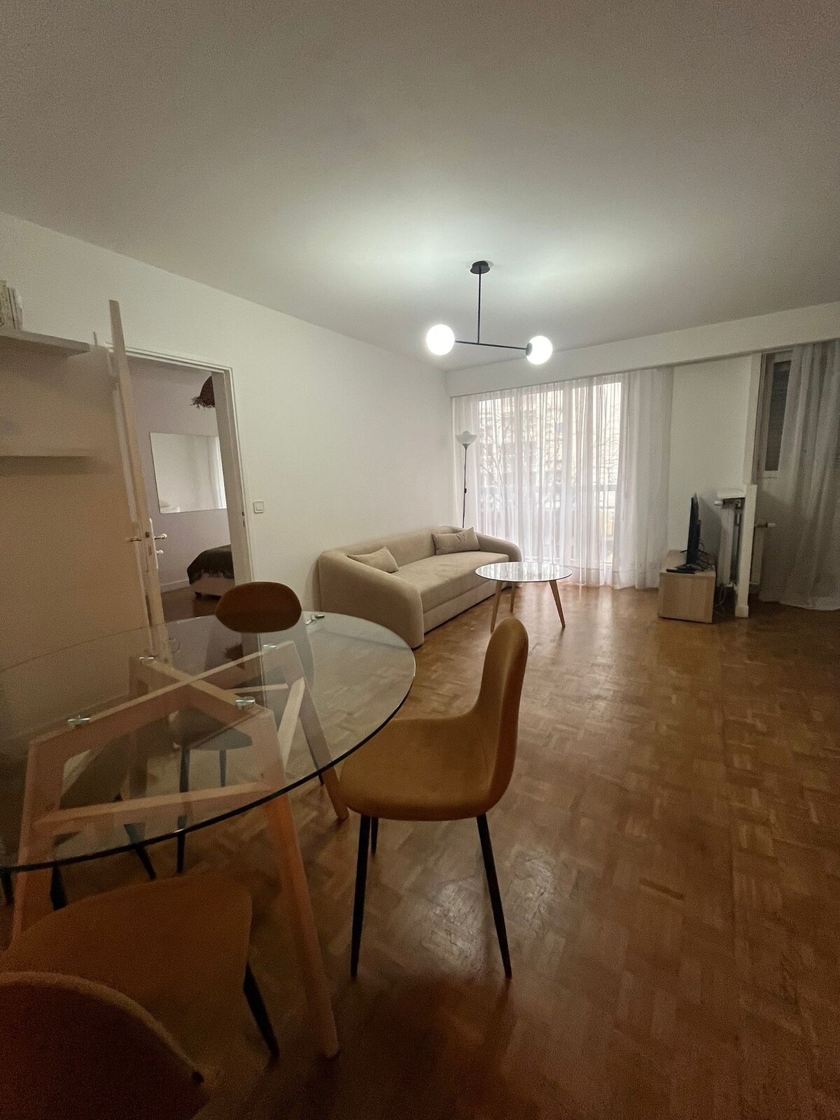 Champs de Mars - Eiffel Tower : Spacious 1BR