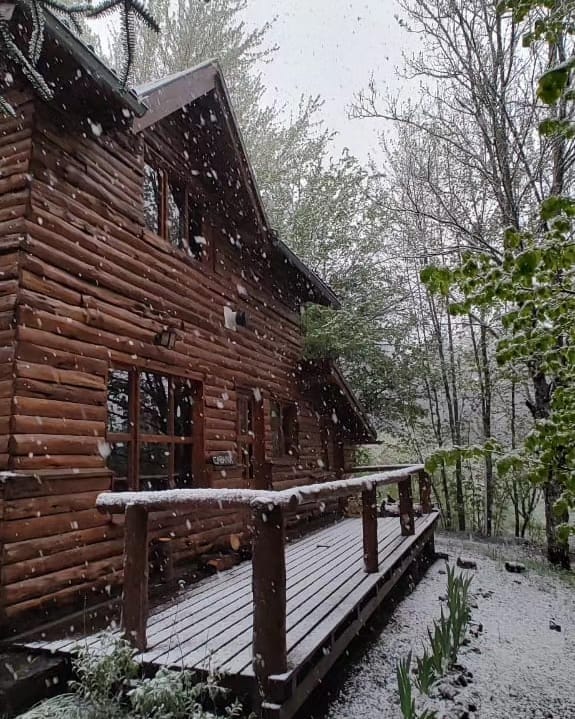 Cabaña de madera Tilo a metros del Cajón del Azul