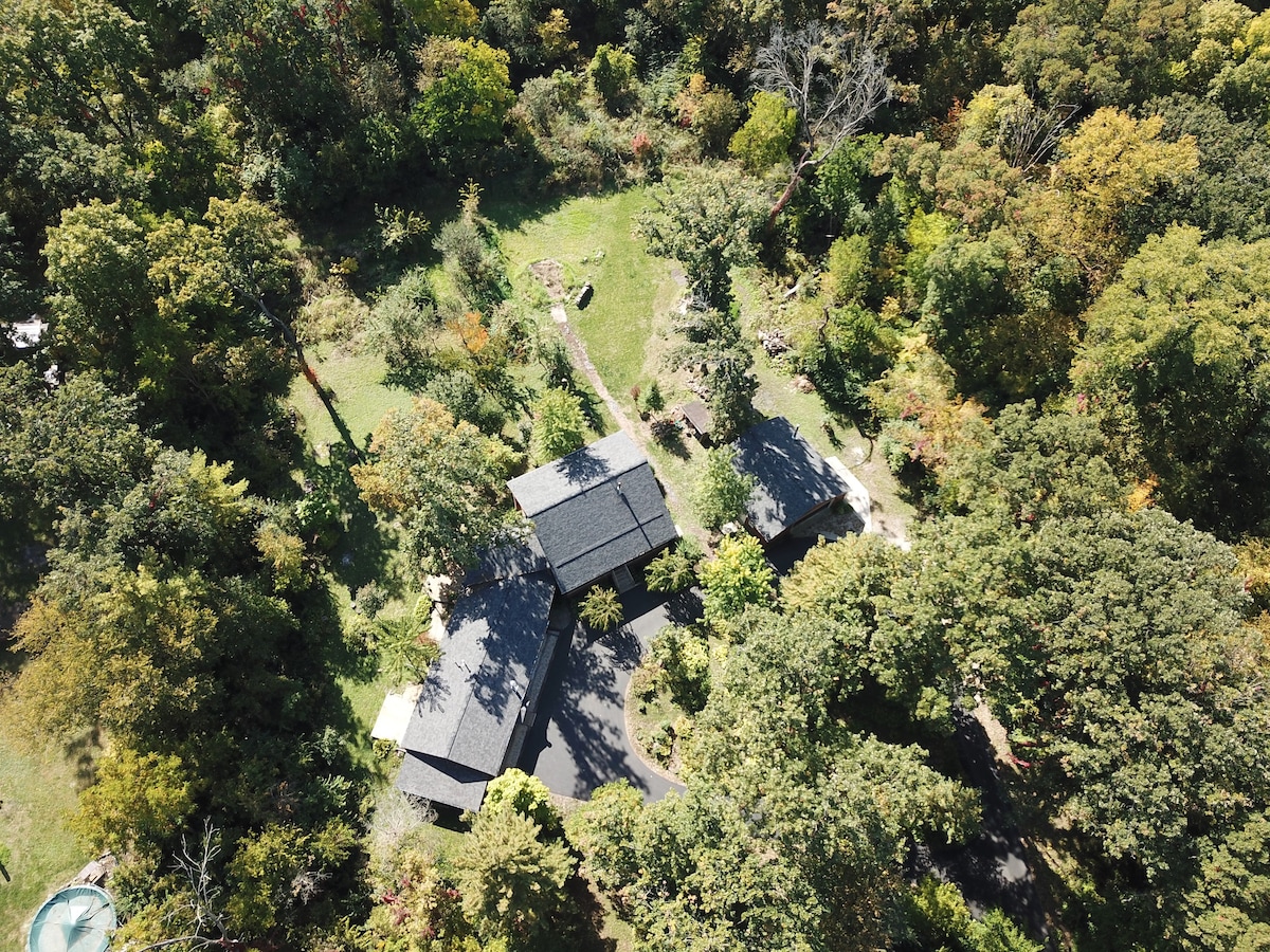 Deer Run Lodge Log Cabin