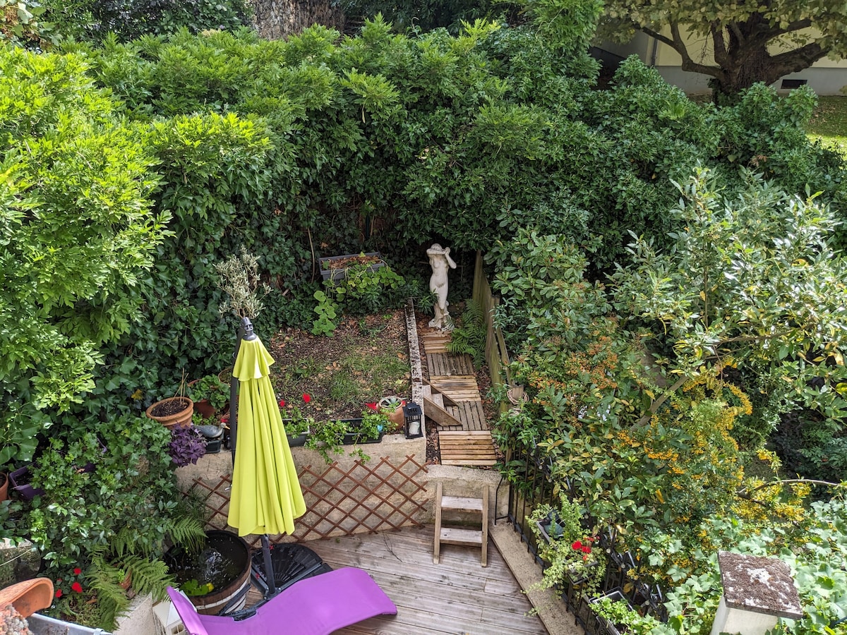 Maison familiale au calme avec jardin