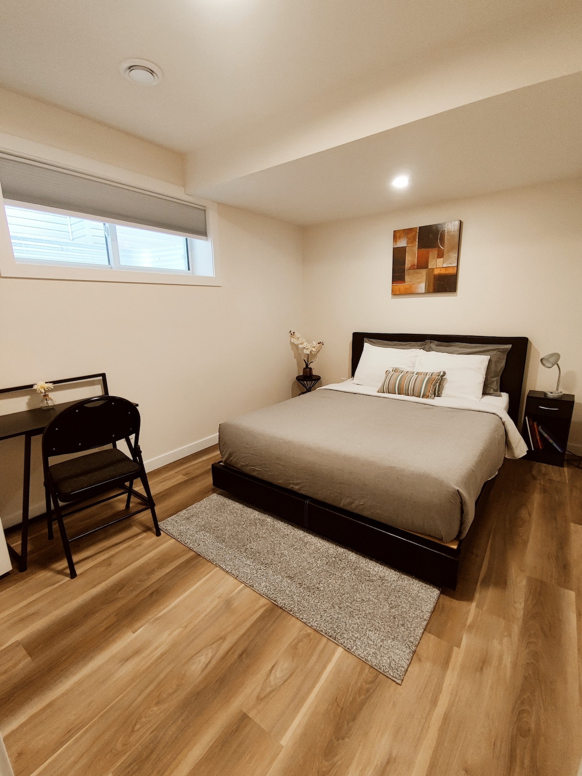 New, Modern & Luxurious 2 Bedroom suite