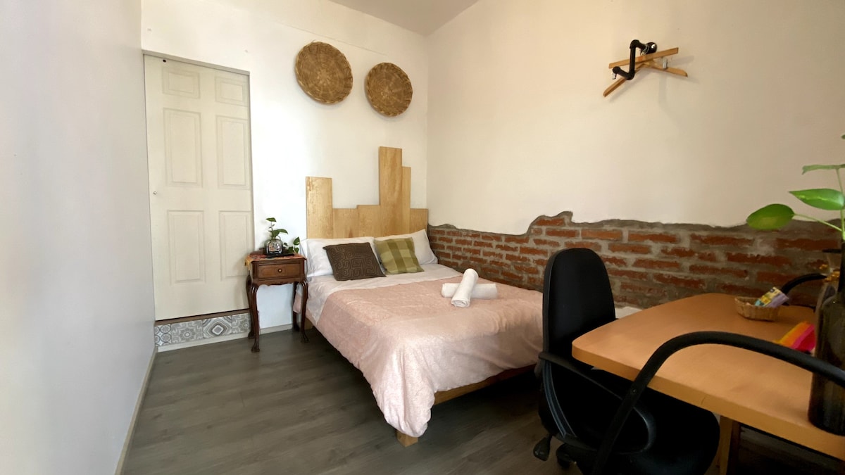 Suite with terrace in the heart of Coyoacán