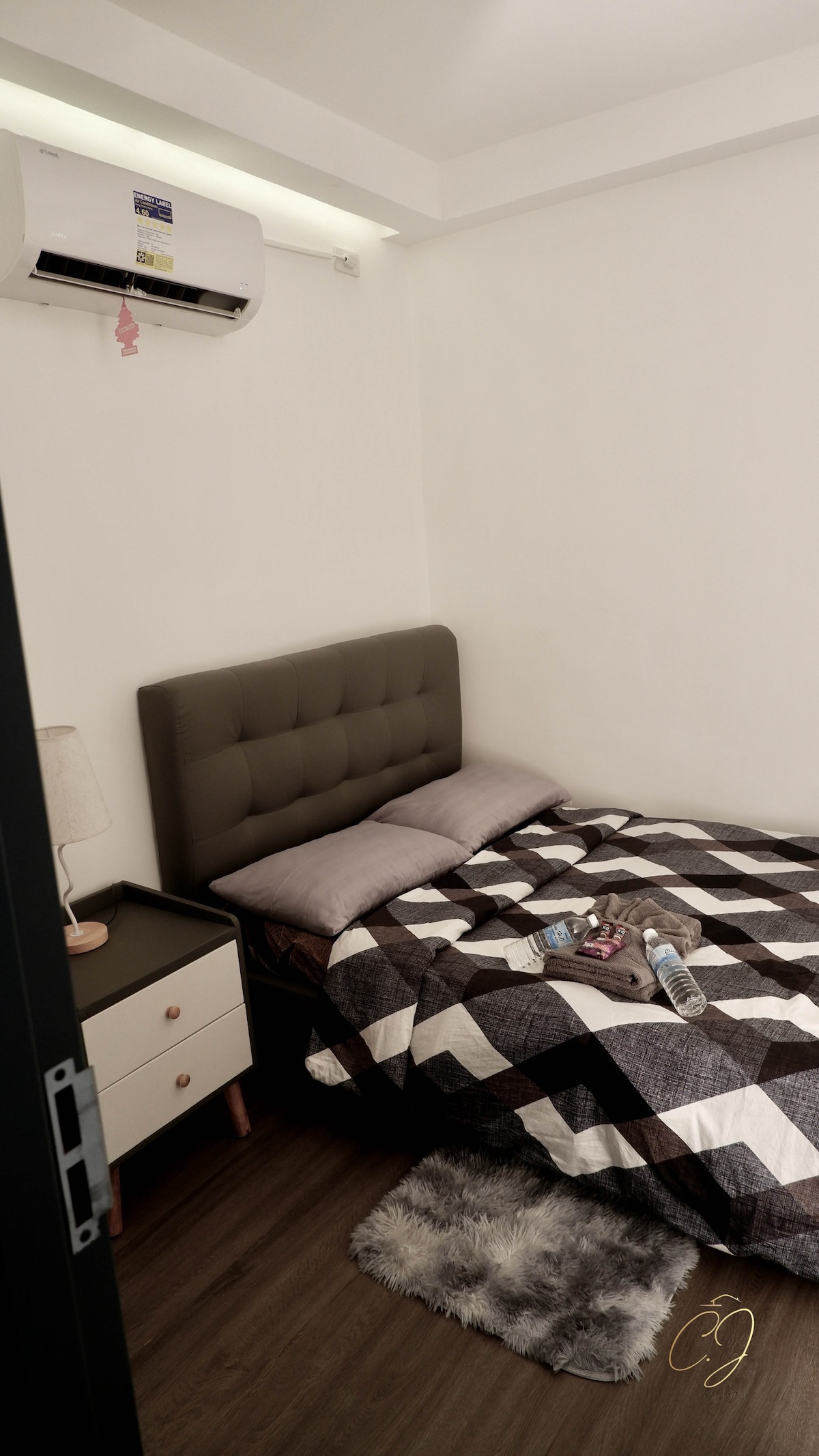 Diamond 2BR -City Center, Parking, Netflix Premium