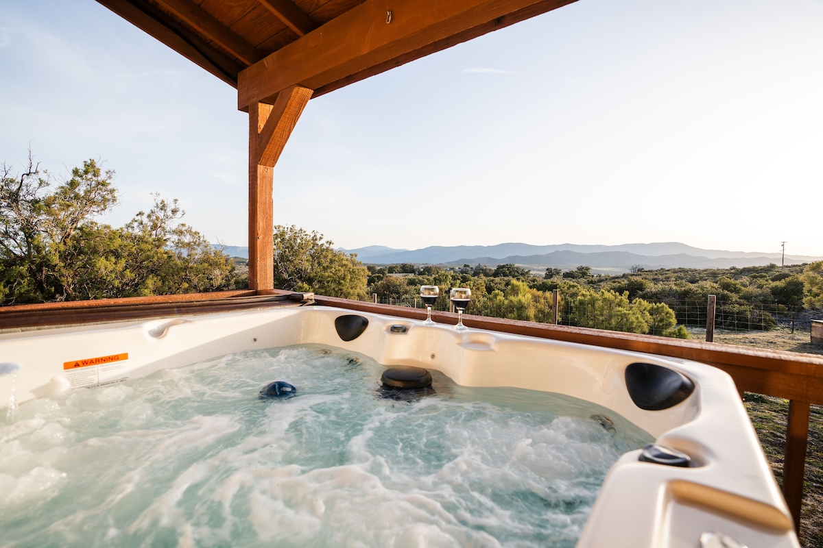 Country Hot Tub Hideaway