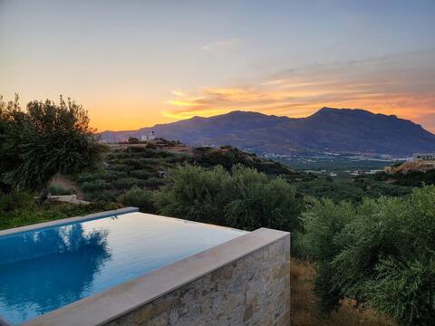 Luxury villa-pool & great views